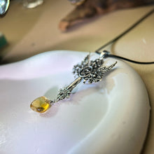 Load image into Gallery viewer, Citrine Love Heart Pendant Necklace 黄水晶爱心吊坠项链
