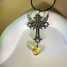 Load image into Gallery viewer, Citrine Love Heart Pendant Necklace 黄水晶爱心吊坠项链
