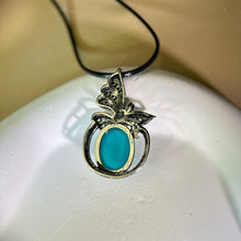 Load image into Gallery viewer, Amzonite Pendant Necklace 天河石镶嵌吊坠项链
