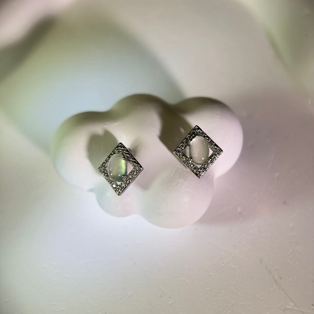 925 Silver Green Prehnite Earrings 绿色葡萄石镶嵌银耳钉