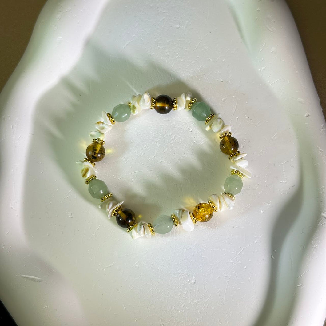 Green Aventurine Amber White Mother of Pearl Beads Bracelet 绿色东陵玉药珀琥珀白色贝母手串