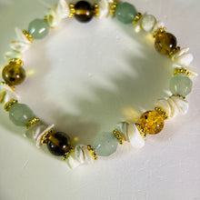 将图片加载到图库查看器，Green Aventurine Amber White Mother of Pearl Beads Bracelet 绿色东陵玉药珀琥珀白色贝母手串
