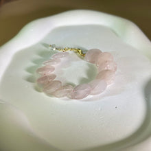 Load image into Gallery viewer, Rose Quartz Beads Bracelet 粉水晶珠链手链
