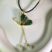 Load image into Gallery viewer, Malachite Butterfly Pendant Black Spinel Beads Necklace 孔雀石蝴蝶吊坠黑色尖晶石珠链项链
