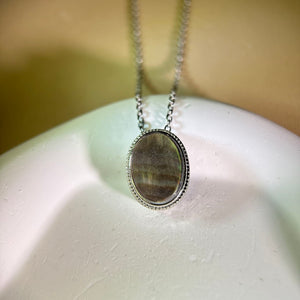 Black Mother of Pearl Pendant 黑色贝母镶嵌吊坠