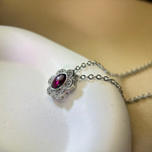 Load image into Gallery viewer, Purple Garnet Pendant 紫牙乌石榴石镶嵌吊坠
