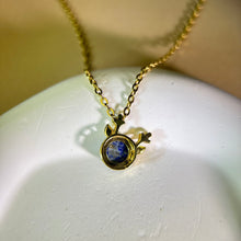 Load image into Gallery viewer, Lapis Lazuli Sika Deer Pendant 青金石镶嵌小鹿吊坠
