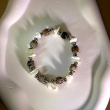 Load image into Gallery viewer, Picture Jasper Beads Bracelet 图画碧玉手串
