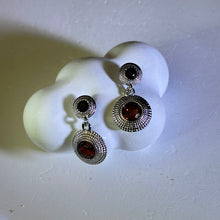 Load image into Gallery viewer, 925 Silver Ruby Garnet Earrings 酒红石榴石镶嵌银耳钉
