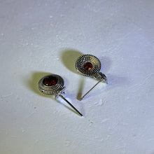 Load image into Gallery viewer, 925 Silver Ruby Garnet Earrings 酒红石榴石镶嵌银耳钉
