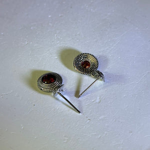 925 Silver Ruby Garnet Earrings 酒红石榴石镶嵌银耳钉