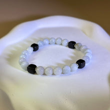 将图片加载到图库查看器，White Jade Blackwood Beads Bracelet 糯种白色翡翠黑檀木手串
