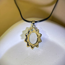 将图片加载到图库查看器，Moonstone Pendant Necklace 月光石冰长石镶嵌吊坠项链
