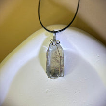 将图片加载到图库查看器，Phantom Quartz Pendant Necklace 幽灵水晶吊坠项链
