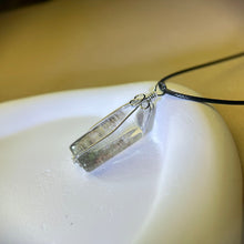 Load image into Gallery viewer, Phantom Quartz Pendant Necklace 幽灵水晶吊坠项链
