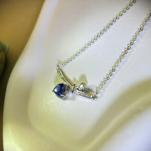 Load image into Gallery viewer, Blue Kyanite Love Heart Pendant Necklace 蓝晶石爱心镶嵌吊坠项链
