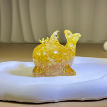 将图片加载到图库查看器，Citrine Resin Whale 黄水晶滴胶鲸鱼
