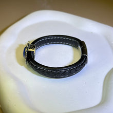 Load image into Gallery viewer, Lapis Lazuli PU Leather Bangle 青金石镶嵌皮手镯
