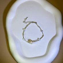 将图片加载到图库查看器，White Freshwater Pearl Bracelet 白色淡水珍珠手链
