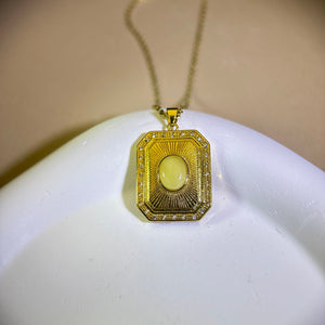 Amber Pendant 蜜蜡镶嵌吊坠