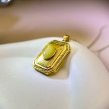 Load image into Gallery viewer, Amber Pendant 蜜蜡镶嵌吊坠
