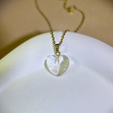 Load image into Gallery viewer, Clear Quartz Love Heart Pendant 白水晶爱心吊坠
