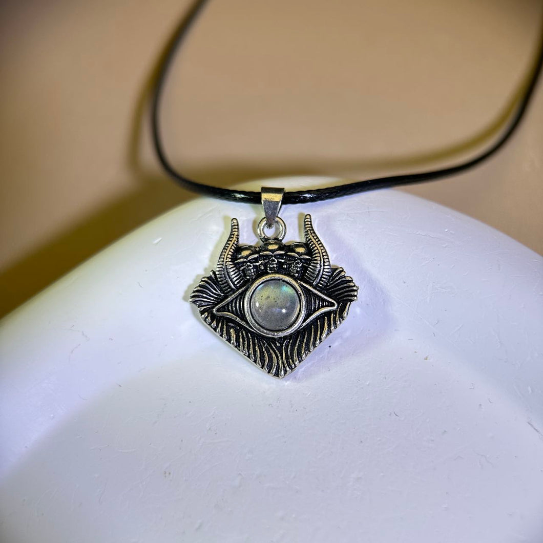 Labradorite Evil Eye Pendant Necklace 拉长石灰月光石镶嵌恶魔之眼吊坠项链