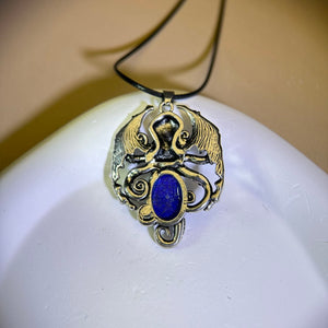 Lapis Lazuli Cthulhu Pendant Necklace 青金石镶嵌克苏鲁吊坠项链