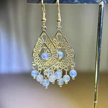 Load image into Gallery viewer, 14K Gold Filled Labradorite Earrings 拉长石灰月光石14K注金耳钩
