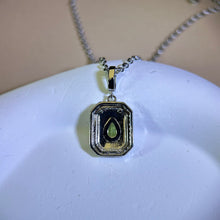 将图片加载到图库查看器，Peridot Pendant 橄榄石镶嵌吊坠
