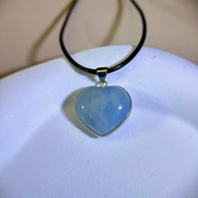 将图片加载到图库查看器，Aquamarine Love Heart Pendant Necklace 海蓝宝爱心镶嵌吊坠项链
