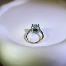 Load image into Gallery viewer, Blue Turquoise Adjustable Ring 蓝色松石镶嵌活口戒指
