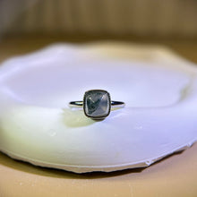 Load image into Gallery viewer, Moss Agate Adjustable Ring 水草玛瑙镶嵌活口戒指
