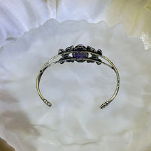 Load image into Gallery viewer, Chroite Butterflies Adjustable Bangle 紫龙晶镶嵌蝴蝶活口手镯
