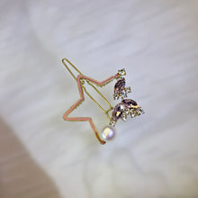 Load image into Gallery viewer, White Freshwater Pearl Star Hair Clip 白色淡水珍珠镶嵌星星发夹
