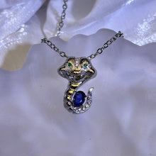 Load image into Gallery viewer, Blue Sapphire Snake Pendant 蓝色蓝宝石镶嵌蛇吊坠
