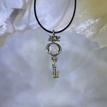 Load image into Gallery viewer, Moonstone Key Pendant Neckalce 冰长石月光石镶嵌钥匙吊坠项链
