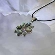 将图片加载到图库查看器，PAUA Abalone Shell Pendant Necklace 鲍贝镶嵌吊坠项链
