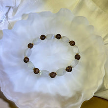 Load image into Gallery viewer, Cream Nephrite Argawood Beads Bracelet 和田玉青白玉沉香木手串
