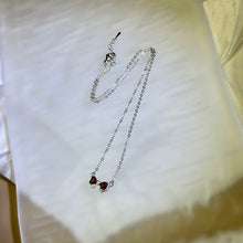 将图片加载到图库查看器，Ruby Garnet Bow Penant Necklace 酒红石榴石镶嵌蝴蝶结吊坠项链
