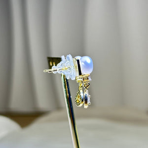 14K Gold Filled White Freshwater Pearl Earrings 白色淡水珍珠14K注金镶嵌耳钉