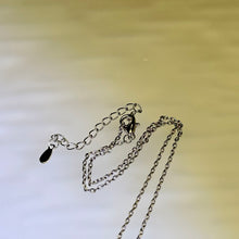 Load image into Gallery viewer, Moonstone Pendant Necklace 冰长石月光石镶嵌吊坠项链
