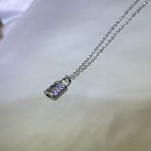 将图片加载到图库查看器，Tanzanite Lock Pendant Necklace 坦桑石镶嵌小锁吊坠项链
