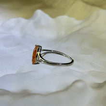 Load image into Gallery viewer, Golden Strawberry Quartz Adjustable Ring 金色草莓晶镶嵌活口戒指
