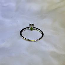 将图片加载到图库查看器，Green Tourmaline Adjustable Ring 绿色碧玺镶嵌活口戒指
