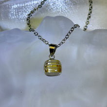 将图片加载到图库查看器，Golden Rutilated Quartz Pendant 金发晶水晶镶嵌吊坠
