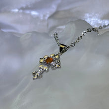 Load image into Gallery viewer, Orange Garnet Cross Pendant 橙红石榴石镶嵌十字架吊坠
