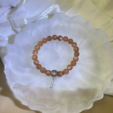 Load image into Gallery viewer, Orange Sunstone Beads Bracelet 橙色太阳石手串
