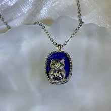 将图片加载到图库查看器，Lapis Lazuli Night Owl Pendant 青金石镶嵌猫头鹰吊坠
