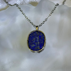 Lapis Lazuli Night Owl Pendant 青金石镶嵌猫头鹰吊坠